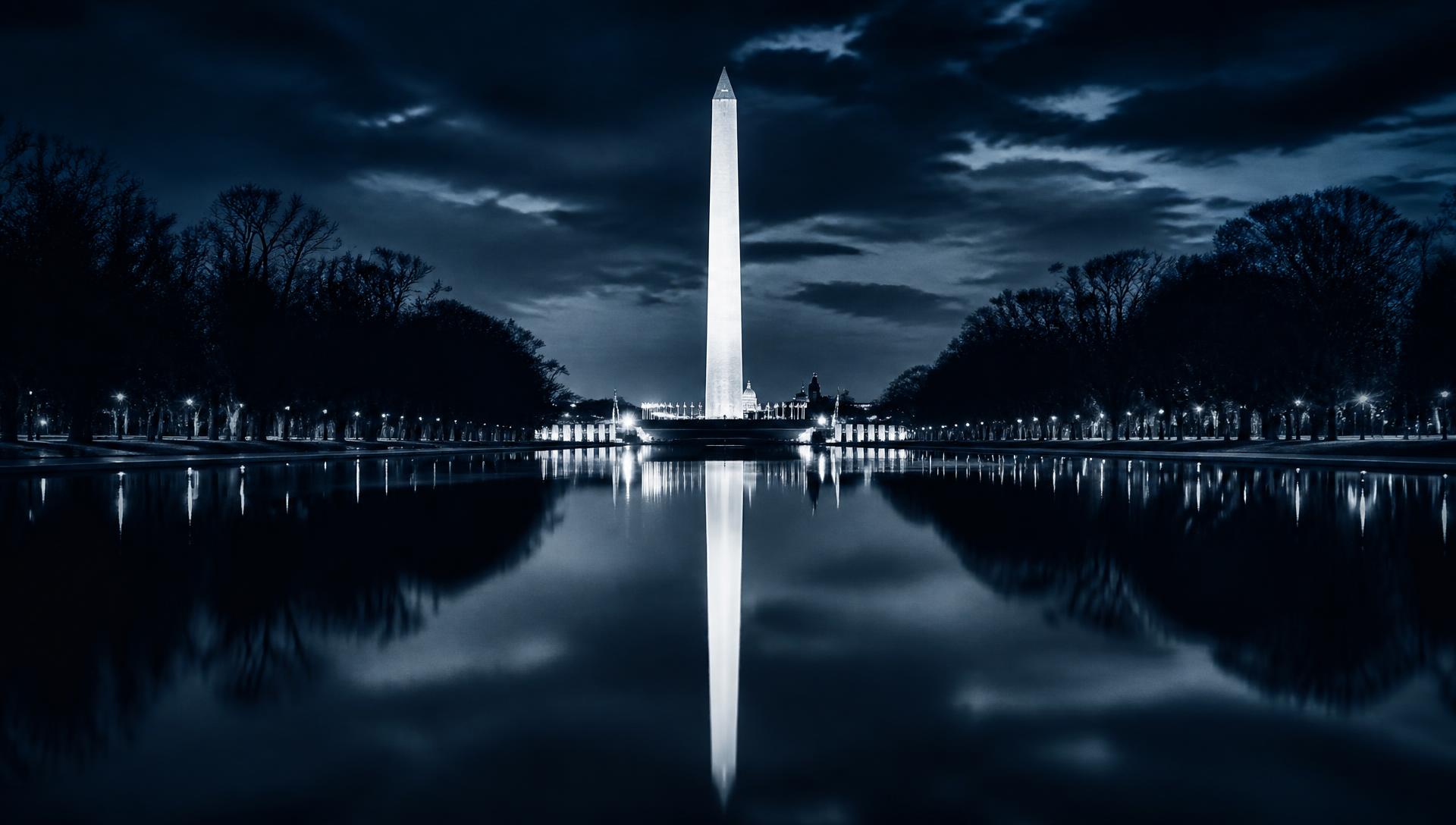 Washington Monument reflected in the Reflecting Pool at night